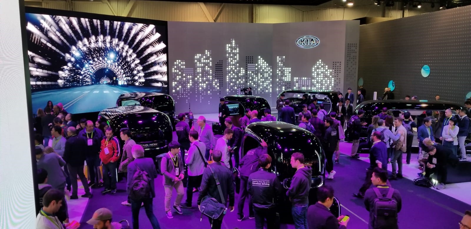 Kia unveiled its new READ (Real-time Emotion Adaptive Driving) concept, which is meant to adapt the on-board experience of drivers and passengers in the era of self-driving vehicles. 
