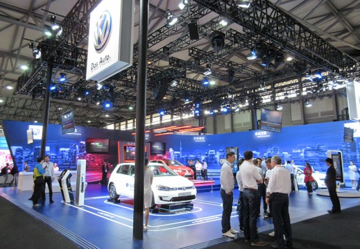The Volkswagen booth featured an electric car charging demo that showed off its smart charging technology. 