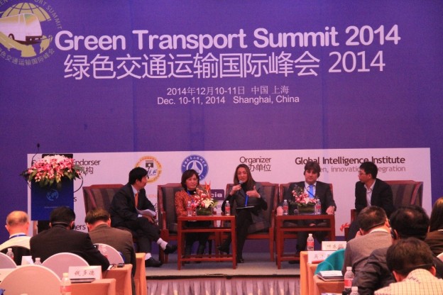 HCP Managing Director Asia, Vanessa Moriel, (middle) was a guest panelist for a session on Technical Path Contest and Future Development Trend of New Energy Commercial Vehicles. Vanessa was joined by Li Gaopeng, Vice President of R&D Center, Director of New Energy Vehicle Technology, Yutong Bus; Yu Ping, Chairman & CEO, Jingjin Electric;  Christian Köbel, Director, R&D Program Management, Bombardier; and Cai Xiaying, Chief Engineer, Shanghai Ba-shi Public Transportation group.